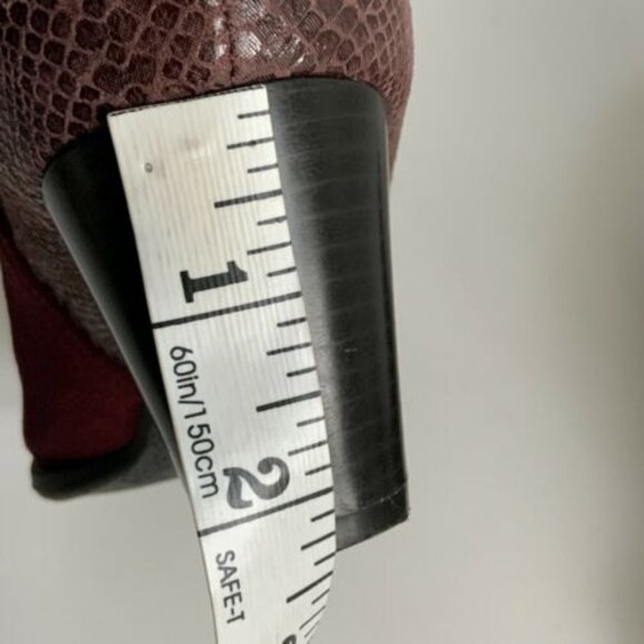 Vionic Bootie Size 7M Maroon Anne Leather Upright Block Heel - Picture 9 of 11